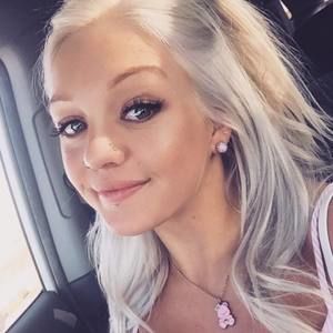 Meet your Posher, Stacia